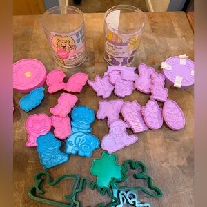 Vintage Wilton Zany Zoo Easter Animal Cookie Cutters Lamb, Chick,Dog, Lion,Cat